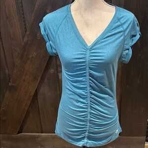 Roots blue front ruching short sleeve athletic t-shirt size M.